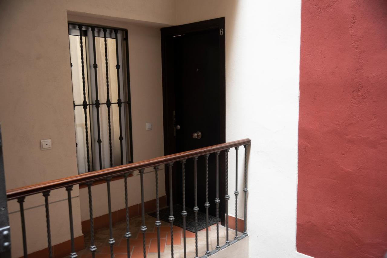 180 Home Apartamento En El Centro Buena Ubicacion Peral เซบีญา ภายนอก รูปภาพ